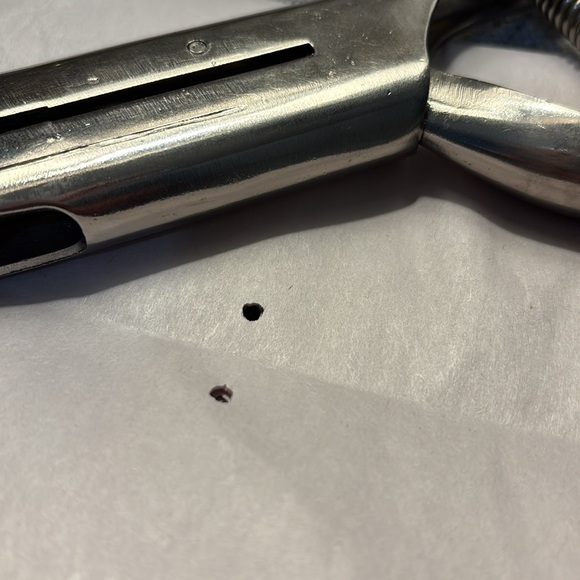 McGill Utility 300 Series Heavy Duty 1/8 Inch Round Single Hole Punch - Picture 5 of 6